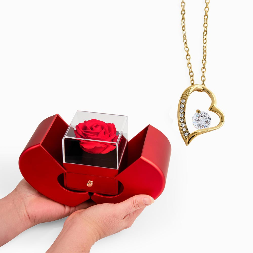 HEART NECKLACE WITH ROSE BOX